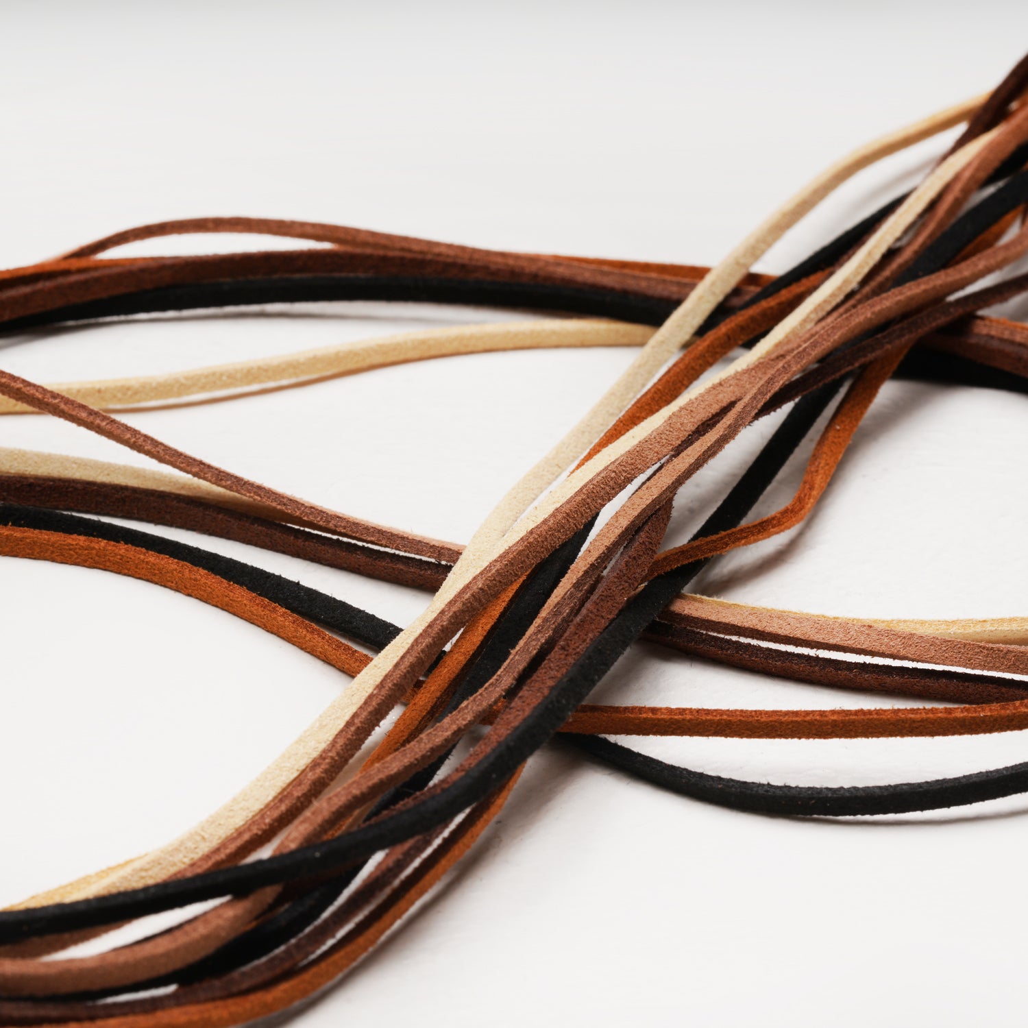 Nueva-Studio-Kaarsen-collection_19