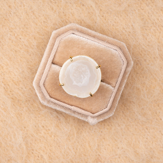 Geode ring - Lottie